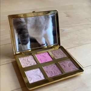 Too faced blush pallet